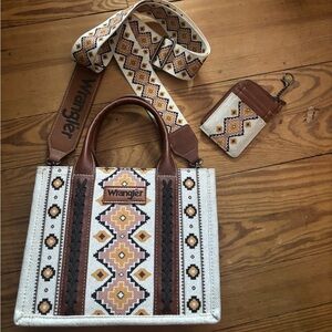 Wrangler Geometric Brown and Cream Tote